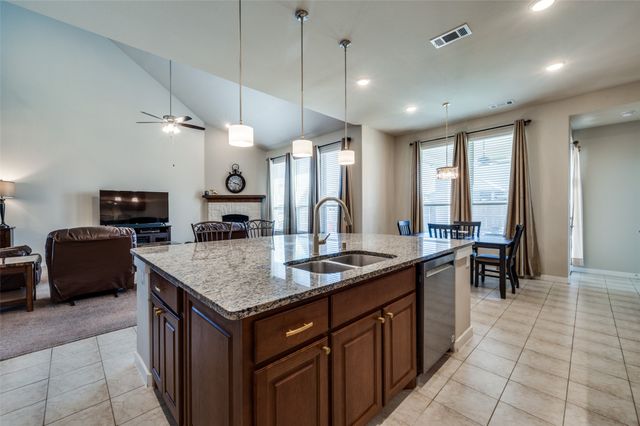 1932 Campground Way, Aubrey, TX 76227