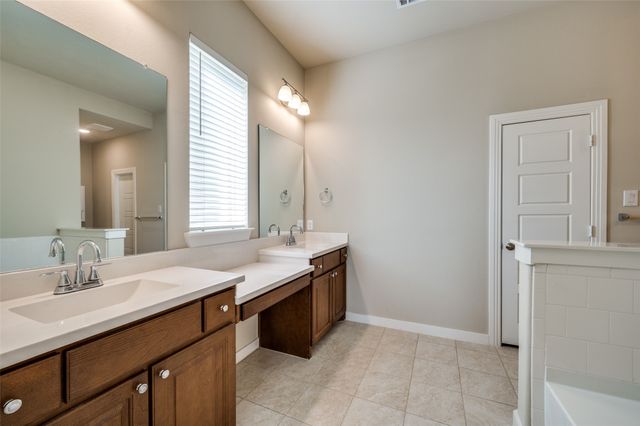 1932 Campground Way, Aubrey, TX 76227