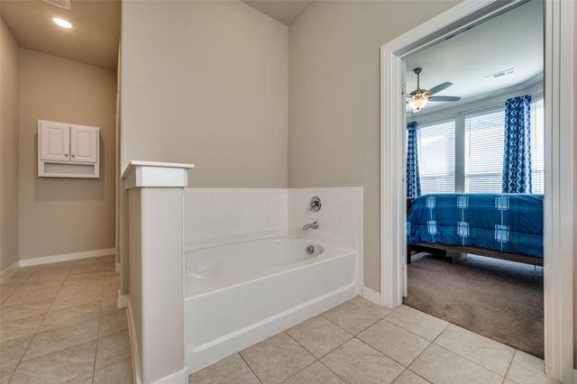 1932 Campground Way, Aubrey, TX 76227