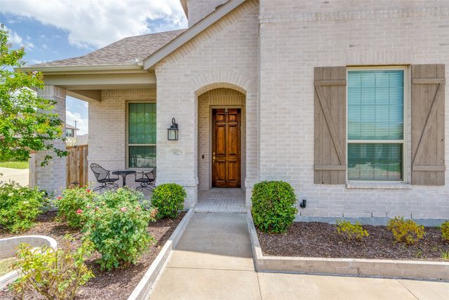 1932 Campground Way, Aubrey, TX 76227