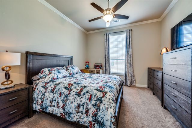 1932 Campground Way, Aubrey, TX 76227