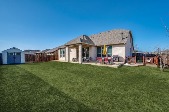 1932 Campground Way, Aubrey, TX 76227