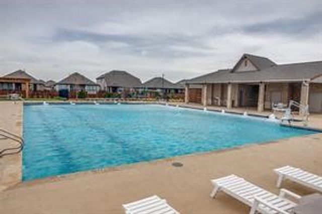 1932 Campground Way, Aubrey, TX 76227