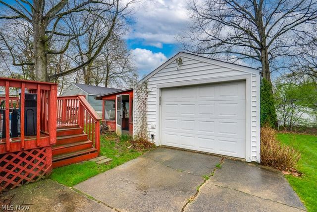2666 10th Street, Cuyahoga Falls, OH 44221