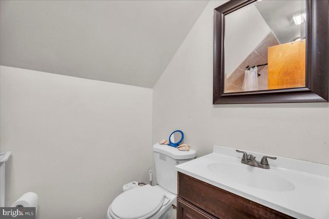 36 MESSENGER LN, Willingborough, NJ 08046