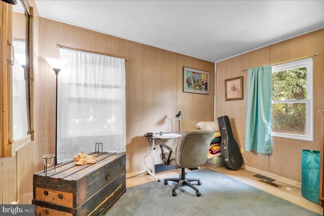 36 MESSENGER LN, Willingborough, NJ 08046