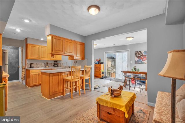 36 MESSENGER LN, Willingborough, NJ 08046