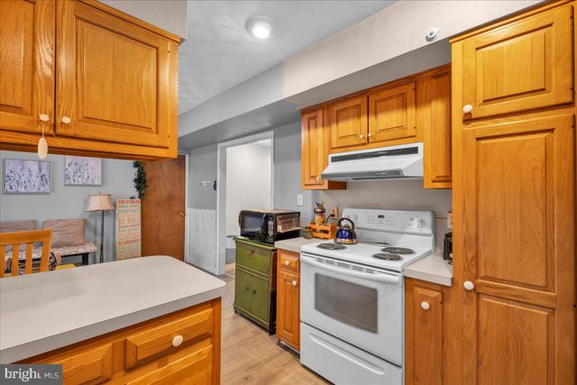 36 MESSENGER LN, Willingborough, NJ 08046