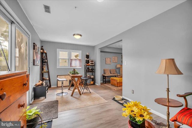 36 MESSENGER LN, Willingborough, NJ 08046