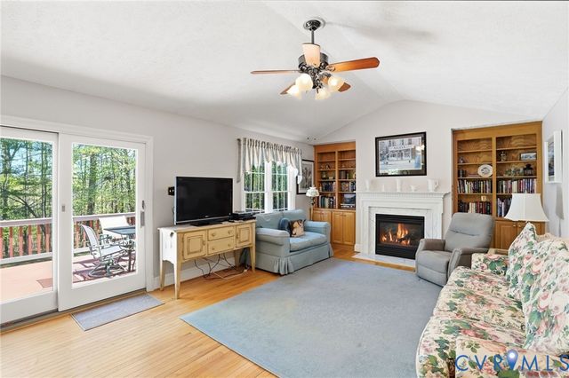 16242 Chiswell Ln, Beaverdam, VA 23015