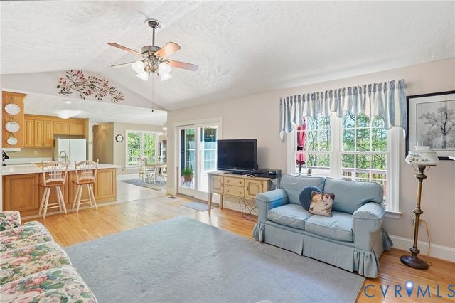 16242 Chiswell Ln, Beaverdam, VA 23015