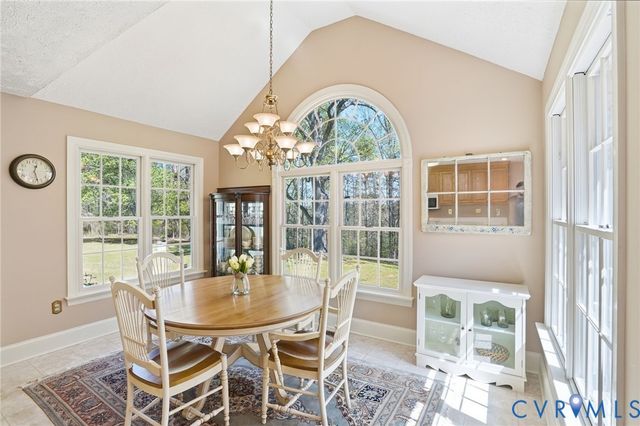 16242 Chiswell Ln, Beaverdam, VA 23015