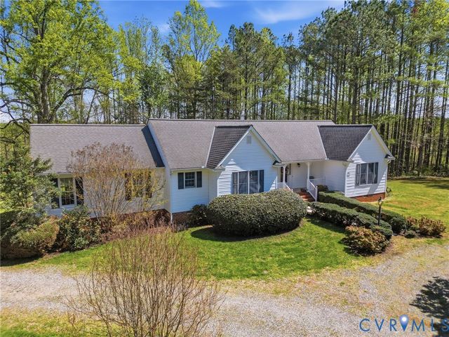 16242 Chiswell Ln, Beaverdam, VA 23015
