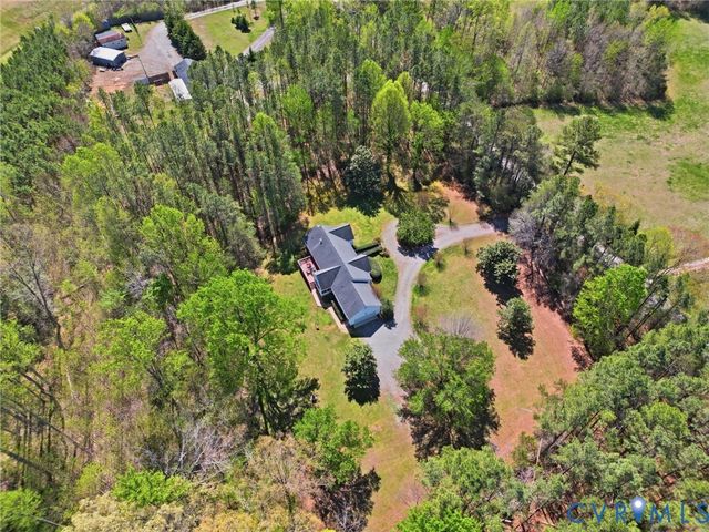 16242 Chiswell Ln, Beaverdam, VA 23015