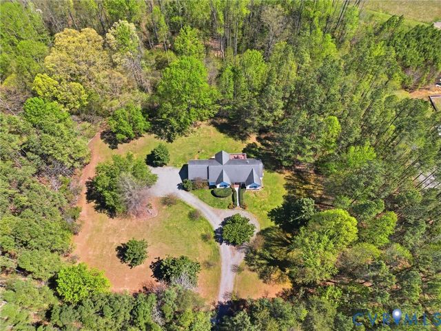 16242 Chiswell Ln, Beaverdam, VA 23015