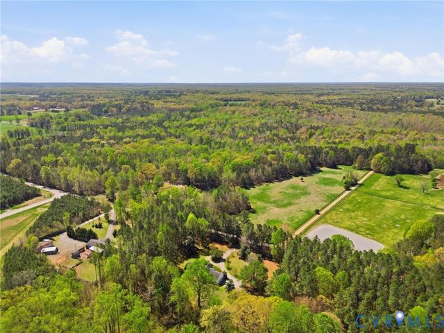 16242 Chiswell Ln, Beaverdam, VA 23015