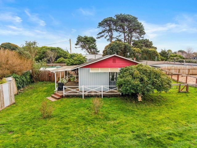 1466 Anderson Avenue, Mckinleyville, CA 95519