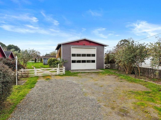 1466 Anderson Avenue, Mckinleyville, CA 95519