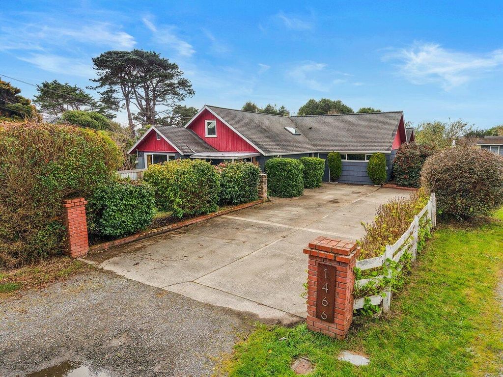 1466 Anderson Avenue, Mckinleyville, CA 95519