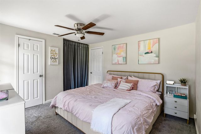 516 E Wintergreen Road, Desoto, TX 75115