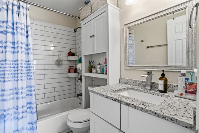 516 E Wintergreen Road, Desoto, TX 75115