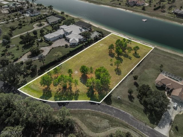 20200 Slalom Course CT, Estero, FL 33928
