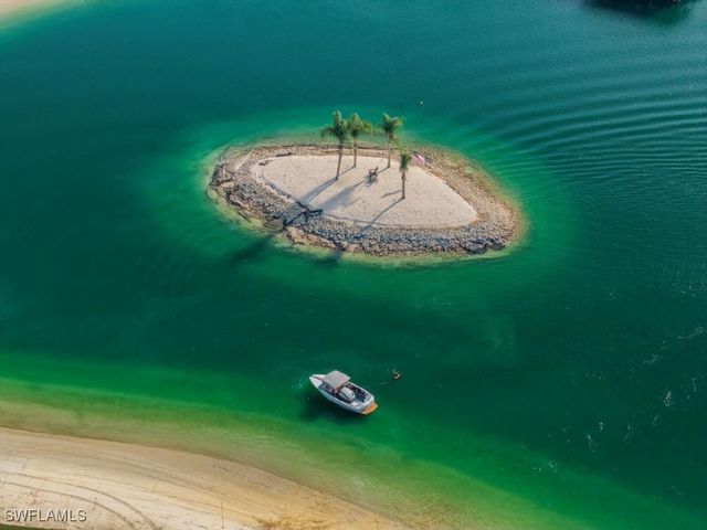 20200 Slalom Course CT, Estero, FL 33928