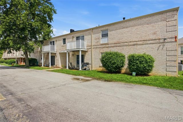 4342 Forest De Ville Drive C, Oakville, MO 63129