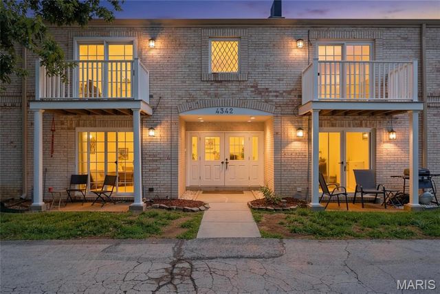 4342 Forest De Ville Drive C, Oakville, MO 63129