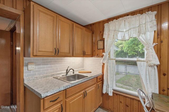 187 Park Avenue, Cohoes, NY 12047