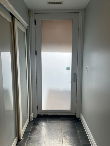 334 N Jefferson Street A, Chicago, IL 60661