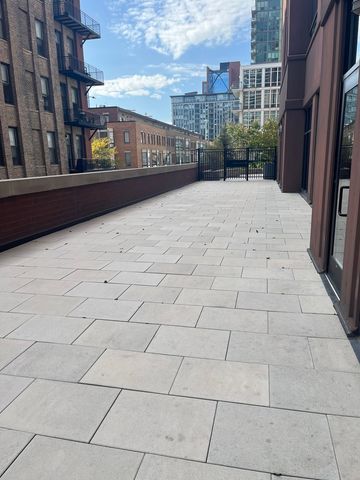 334 N Jefferson Street A, Chicago, IL 60661