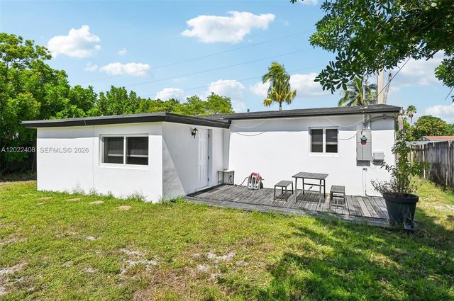 2897 NE 12th Ave, Pompano Beach, FL 33064