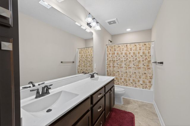 16520 61st Avenue N, Plymouth, MN 55446