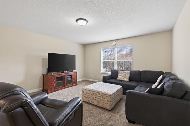 16520 61st Avenue N, Plymouth, MN 55446