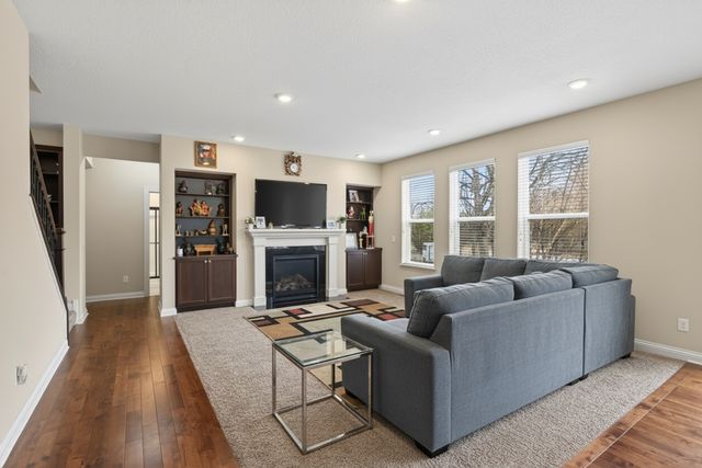 16520 61st Avenue N, Plymouth, MN 55446