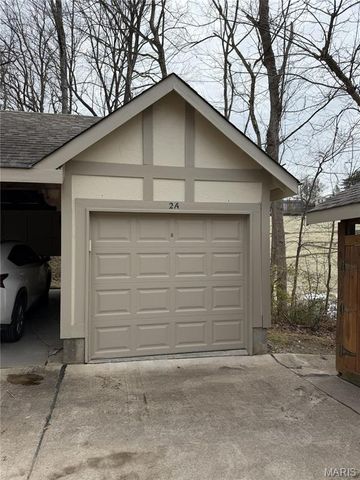 2205 Sequoia Park Court C, Maryland Heights, MO 63043