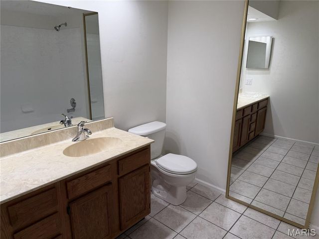 2205 Sequoia Park Court C, Maryland Heights, MO 63043