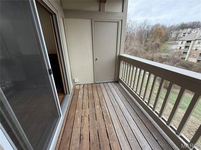 2205 Sequoia Park Court C, Maryland Heights, MO 63043