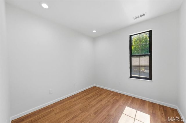 2205 Sequoia Park Court C, Maryland Heights, MO 63043