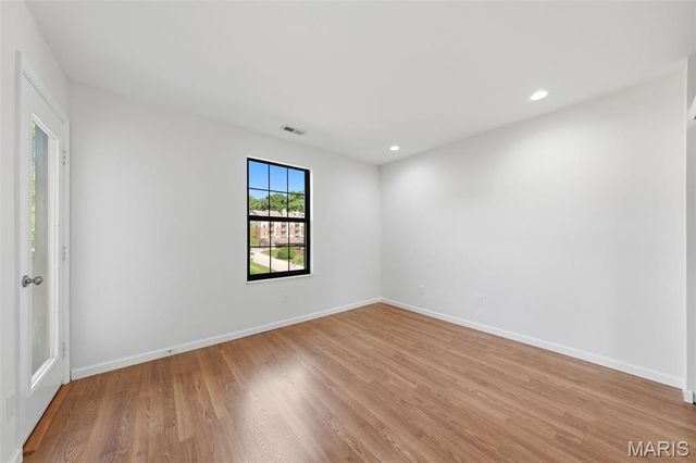 2205 Sequoia Park Court C, Maryland Heights, MO 63043