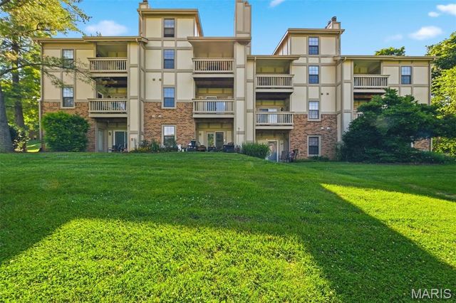 2205 Sequoia Park Court C, Maryland Heights, MO 63043