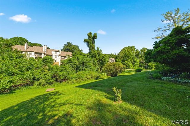 2205 Sequoia Park Court C, Maryland Heights, MO 63043