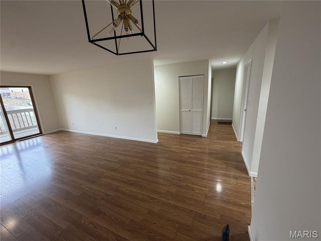 2205 Sequoia Park Court C, Maryland Heights, MO 63043