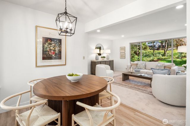 3057 241st Avenue SE, Sammamish, WA 98075