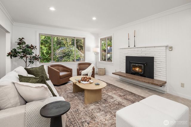 3057 241st Avenue SE, Sammamish, WA 98075