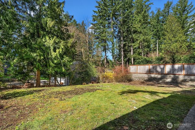3057 241st Avenue SE, Sammamish, WA 98075