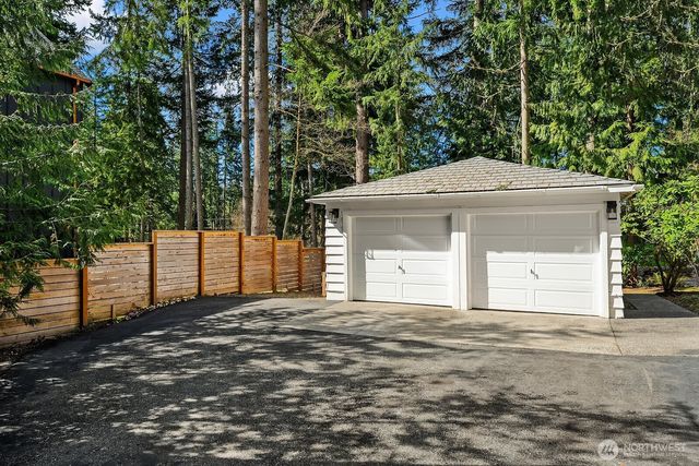 3057 241st Avenue SE, Sammamish, WA 98075