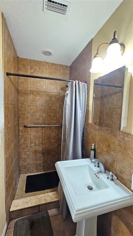 2301 E COLBY LANE, Tampa, FL 33612