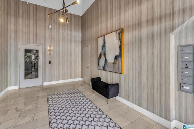 300 20th St N Apt 201, Birmingham, AL 35203